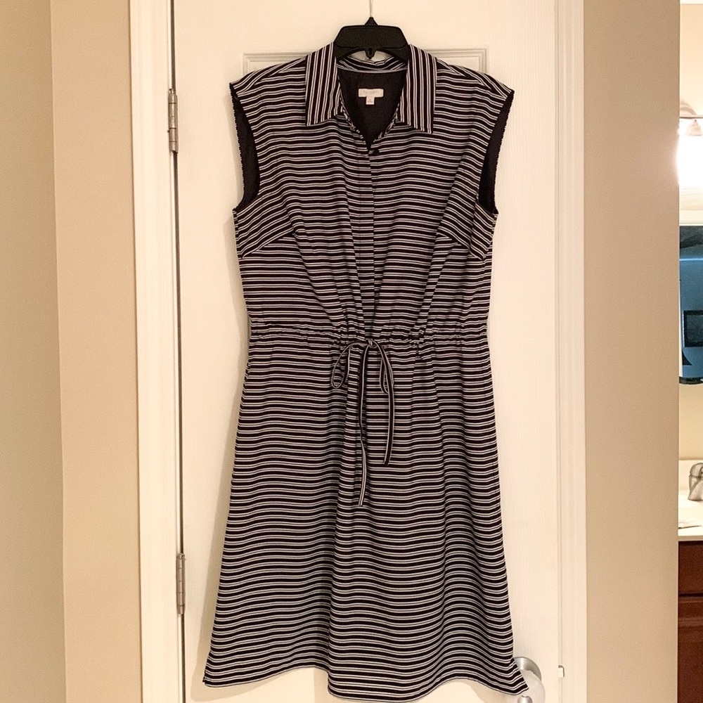 Talbots size 12 Black and White Sleeveless Dress